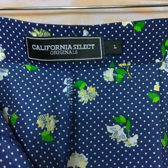 California Select Originals Navy w/ Floral Shorts - Picture 5 of 8